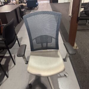 Used Mesh Back Ergonomic Office Chair